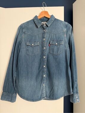 Levi's Light Blue Denim Button-Down Western Shirt